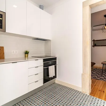 Guestready - Dazzling With Private Terrace Lissabon