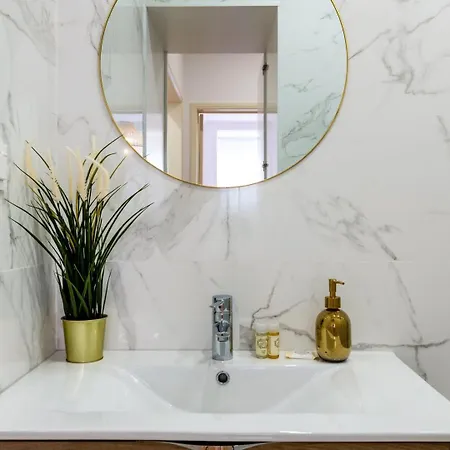 Guestready - Dazzling With Private Terrace Lissabon